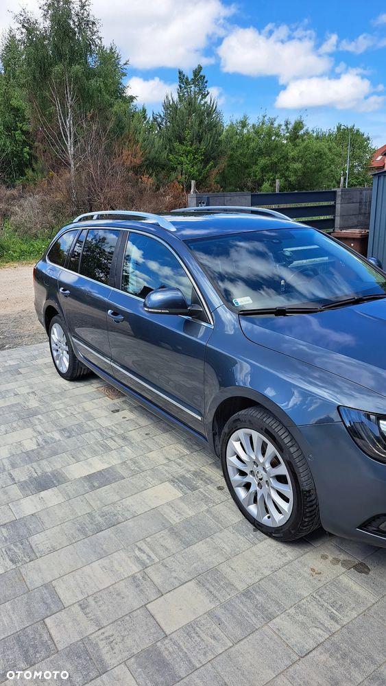 Skoda Superb 2.0 TDI Elegance - 3