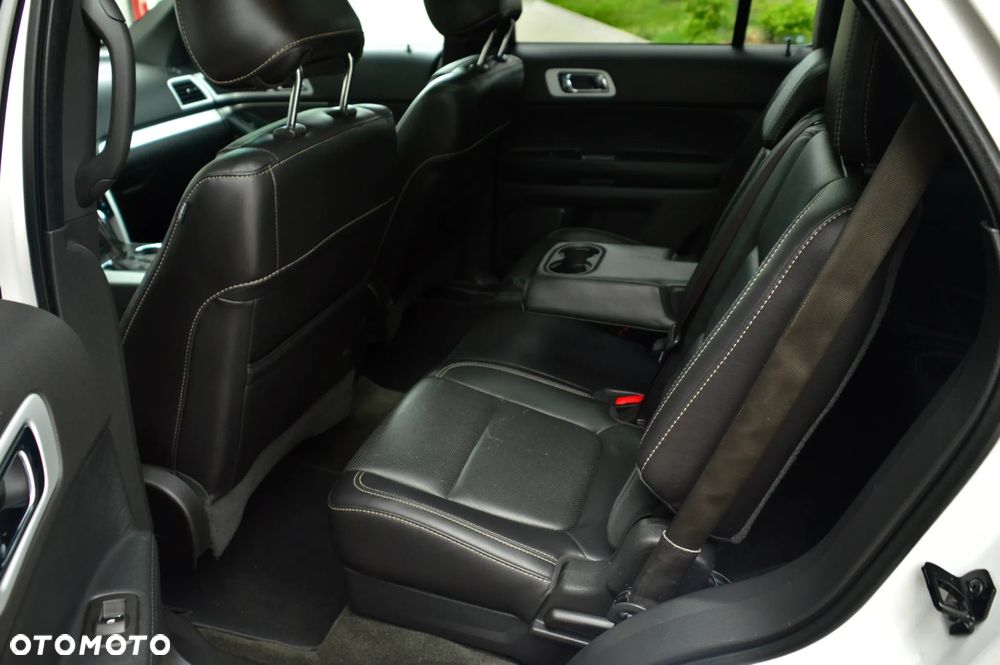 Ford Explorer 4.6 4WD - 30