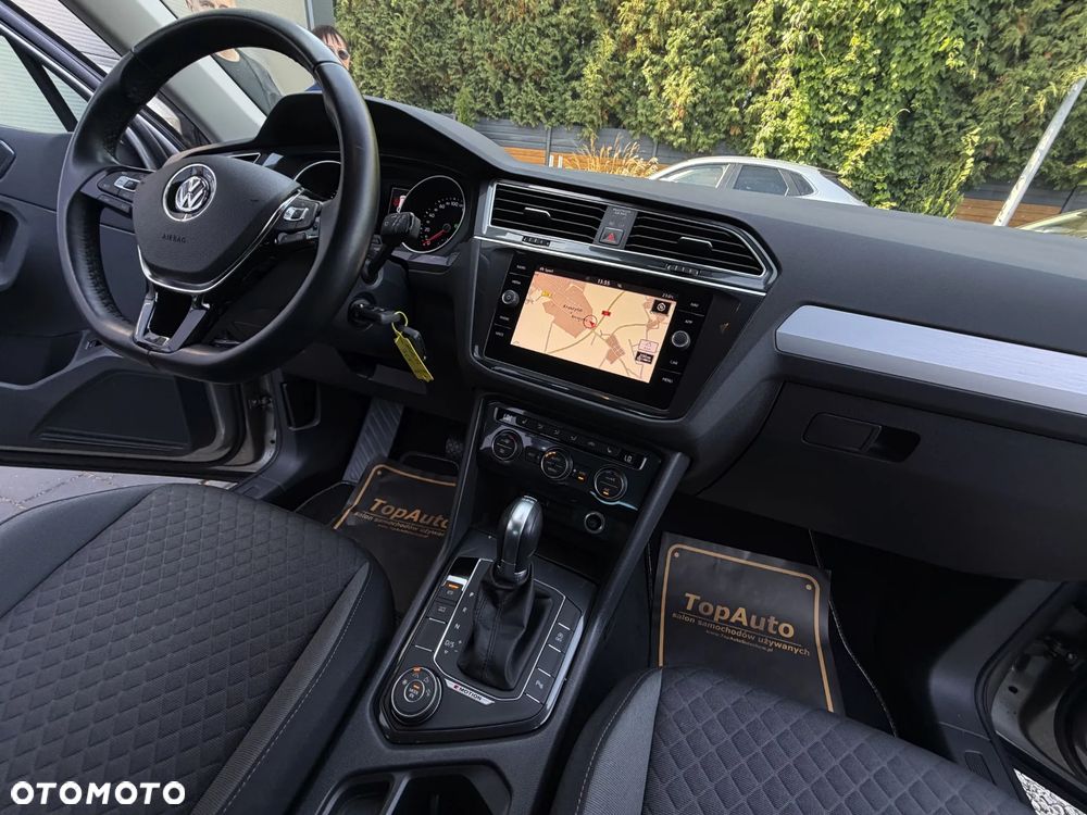 Volkswagen Tiguan - 16