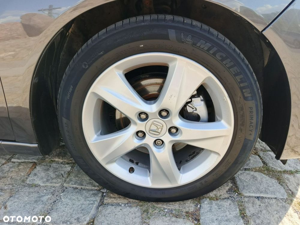 Honda Accord 2.2d Executive Nav - 29
