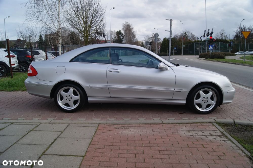 Mercedes-Benz CLK 240 Avantgarde - 4
