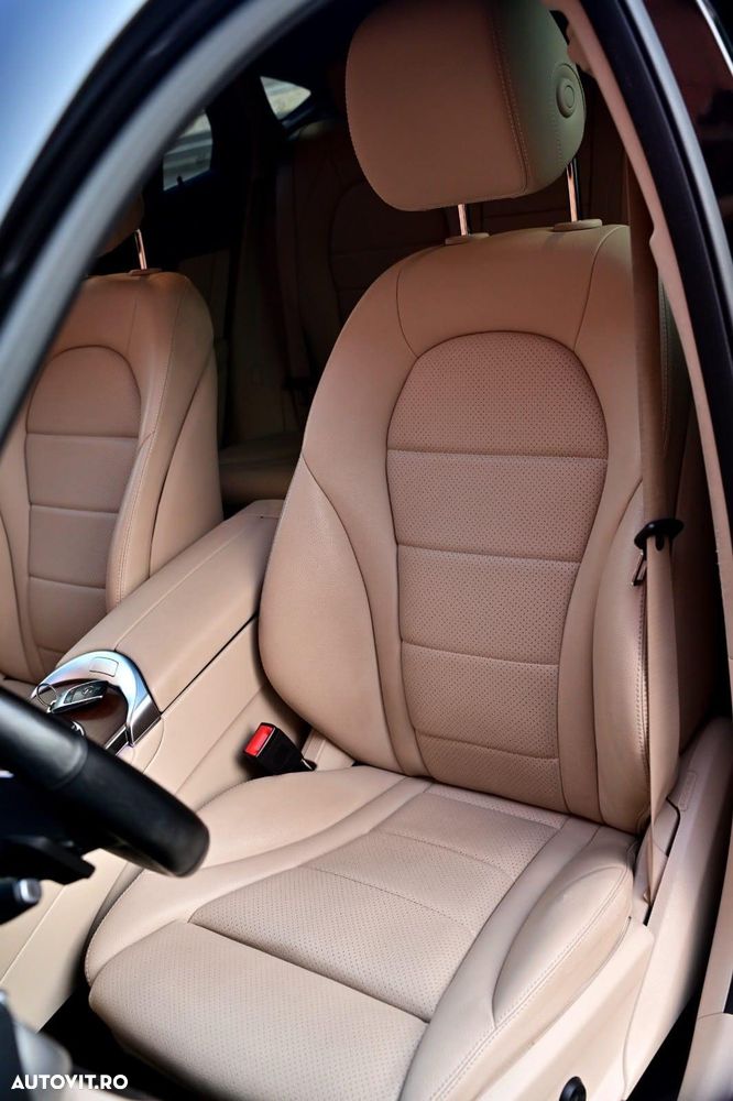 Mercedes-Benz GLC Coupe 300 4MATIC - 13