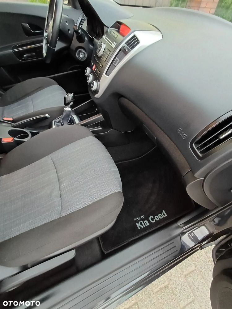 Kia Ceed 1.4 Comfort + - 13