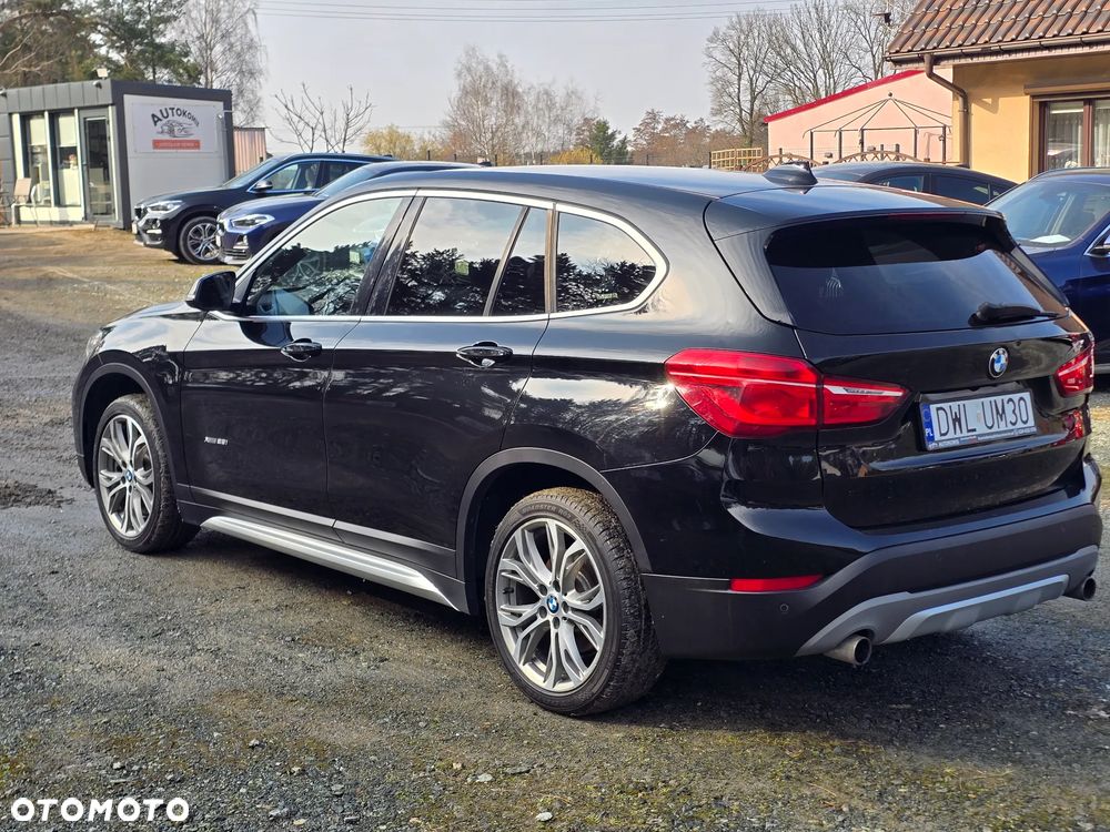 BMW X1 xDrive25i GPF xLine - 8