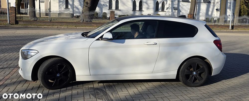 BMW Seria 1 114i - 8
