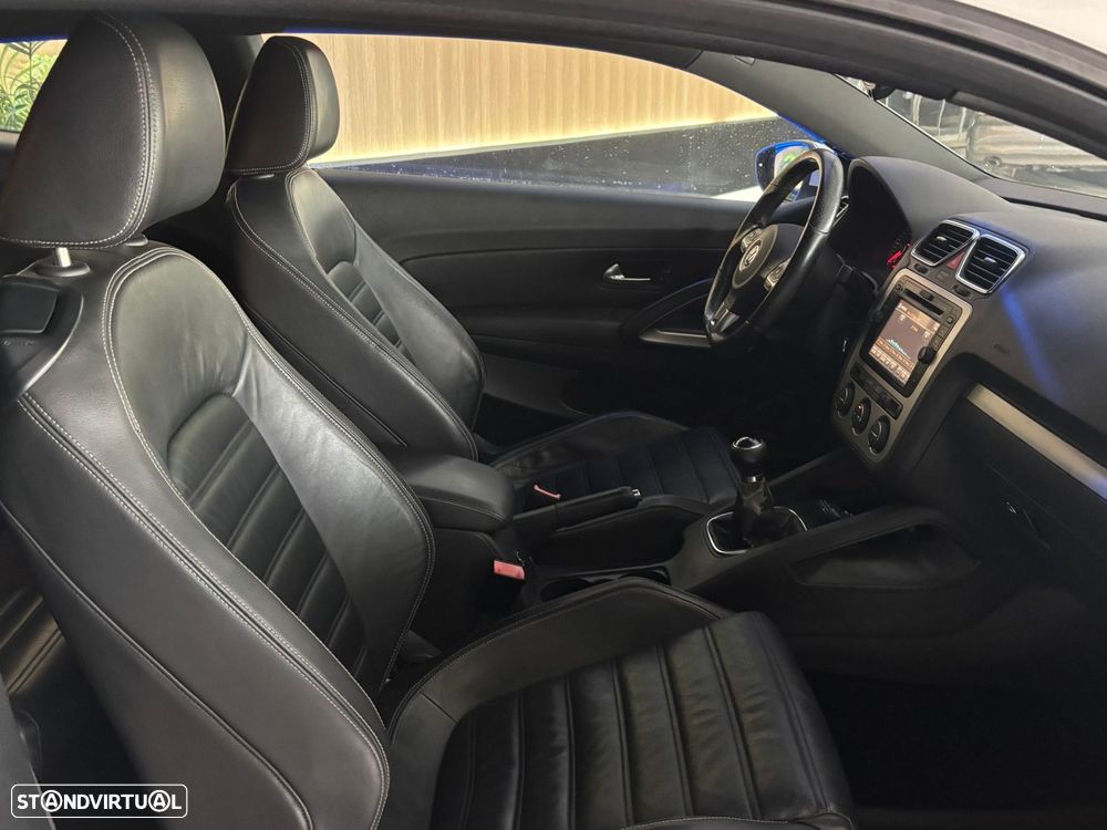 VW Scirocco 2.0 TDI - 11