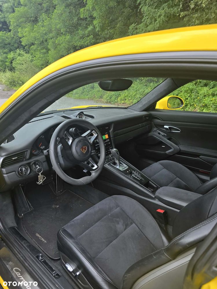 Porsche Carrera GT - 5