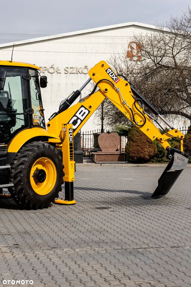 JCB 4CX PRO POWERSLIDE EH Dual Drive | Nowa | bez przebiegu | 110KM - 15