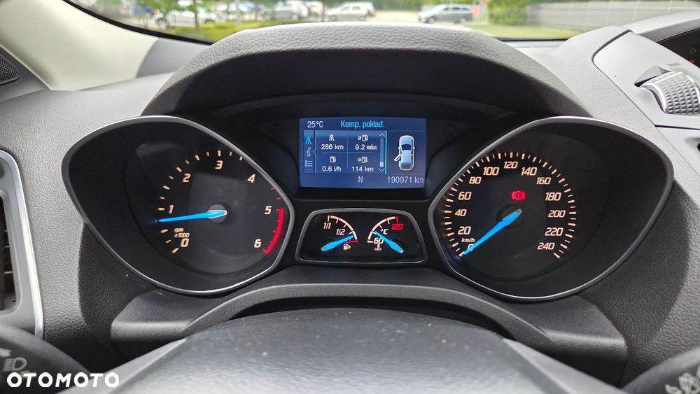 Ford Kuga 2.0 TDCi 4x4 Titanium - 16