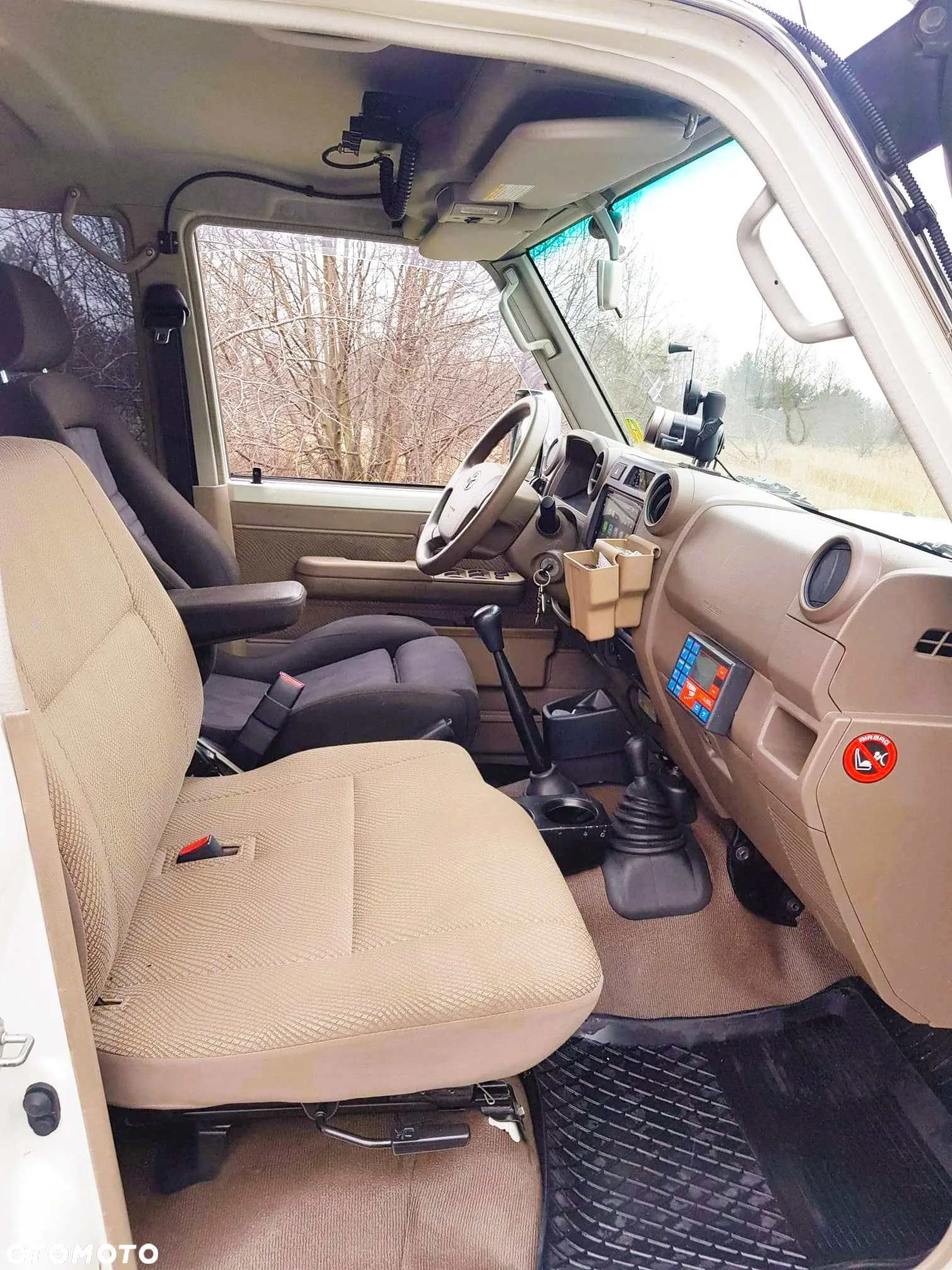 Toyota Land Cruiser - 6