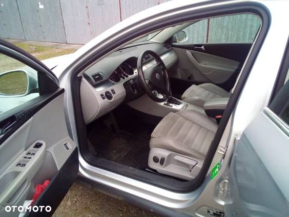 Volkswagen Passat Variant 2.0 TDI DPF DSG Highline - 6