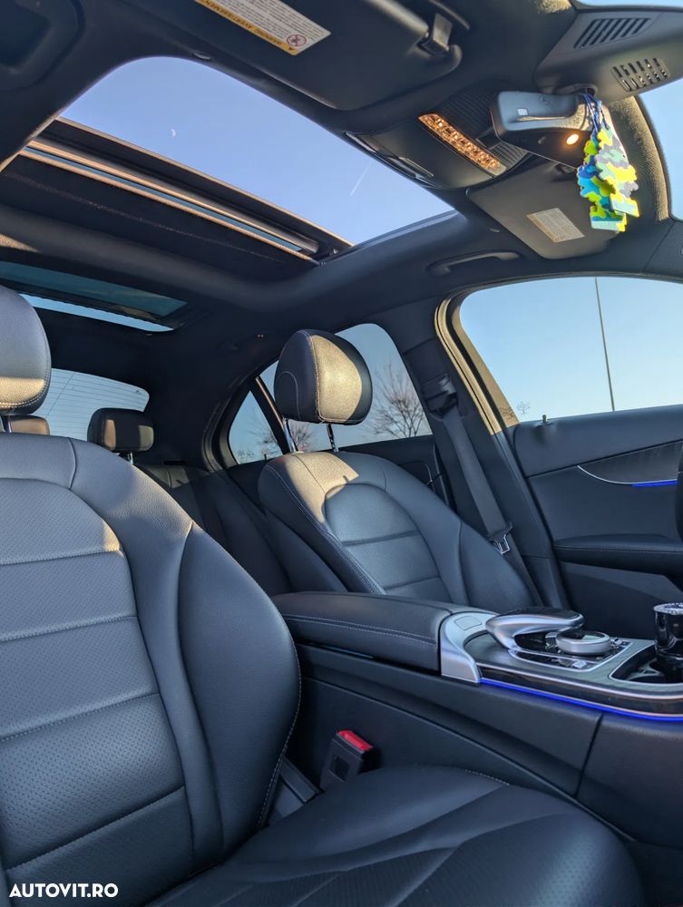 Mercedes-Benz C 300 9G-TRONIC AMG Line - 9