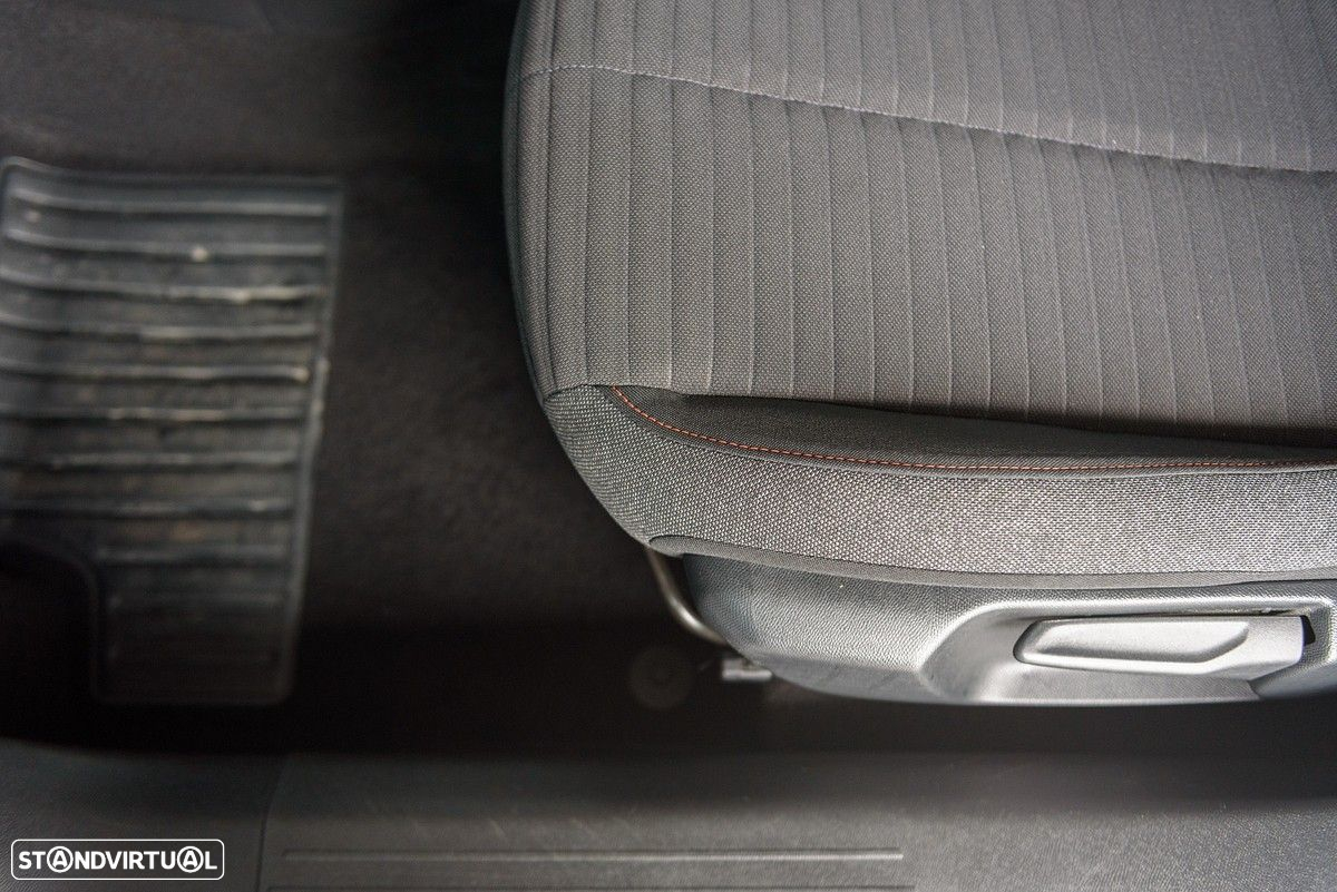 Peugeot 208 1.2 PureTech Active Pack - 40