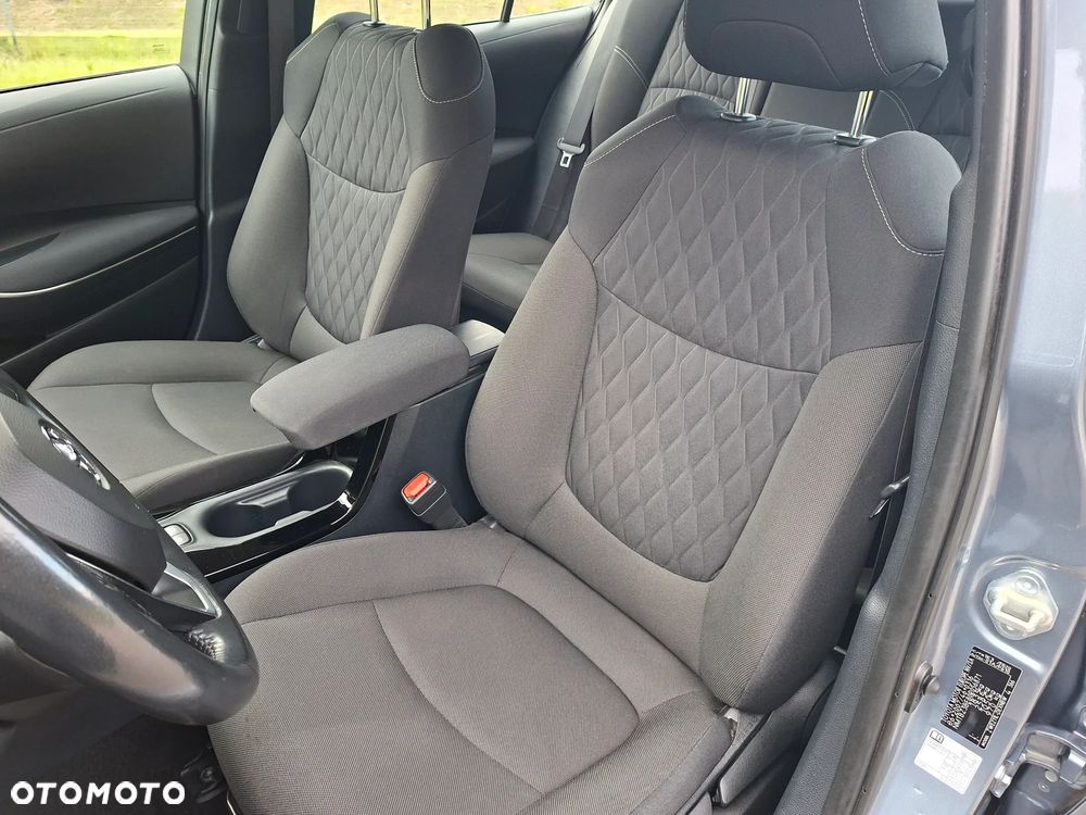 Toyota Corolla 1.8 Hybrid Comfort - 30