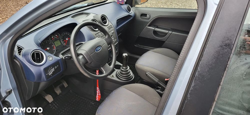 Ford Fiesta 1.4 Trend - 11
