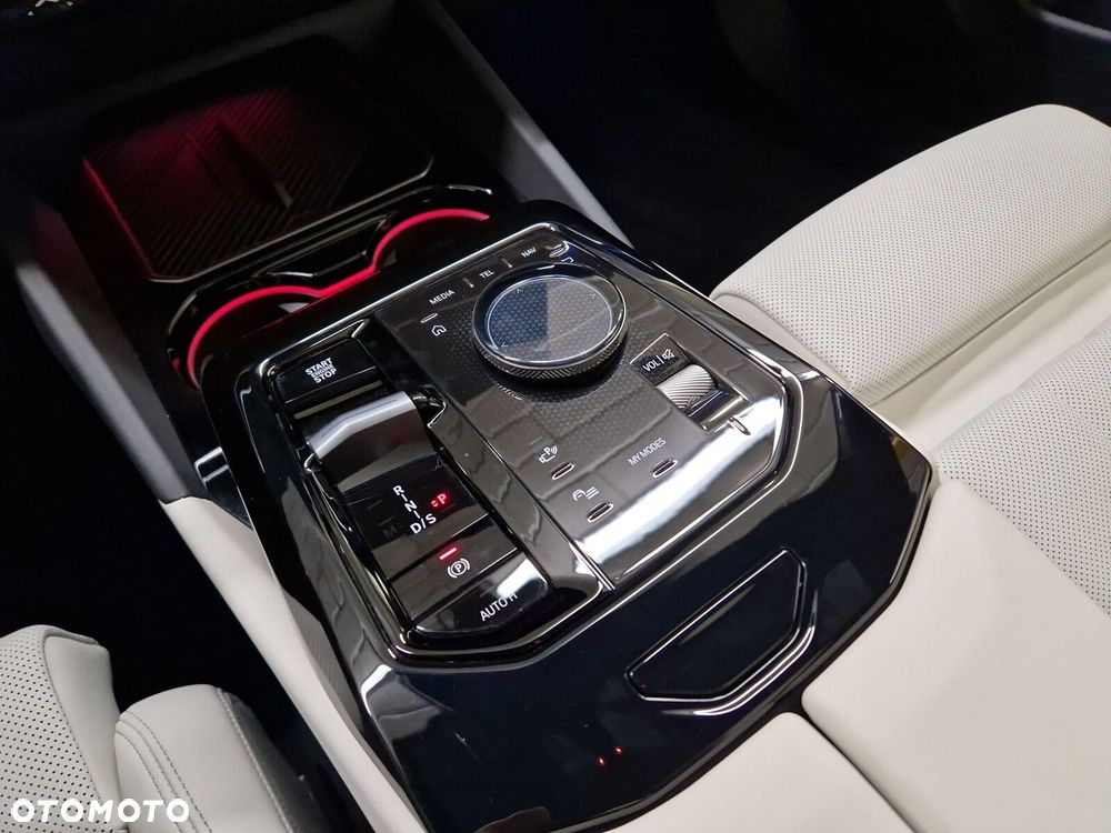 BMW Seria 5 - 17