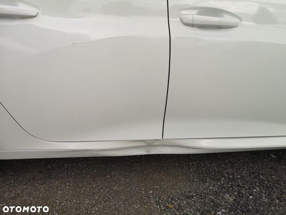 Peugeot 208 BlueHDi 100 Active - 23