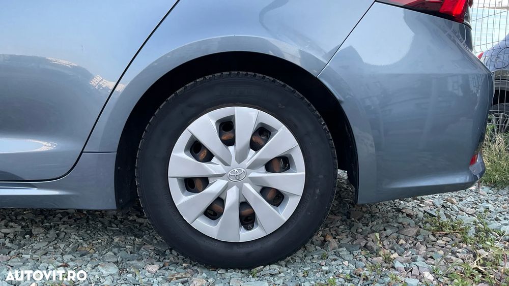 Toyota Corolla Sedan 1.8 HSD Business - 26