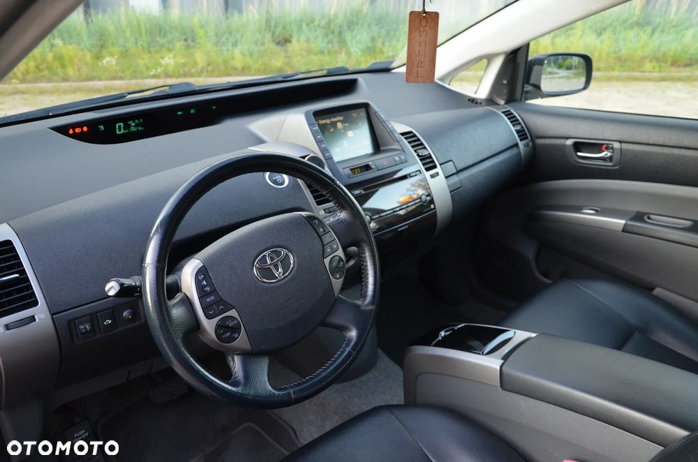 Toyota Prius 1.5 VVT-i Prestige - 10