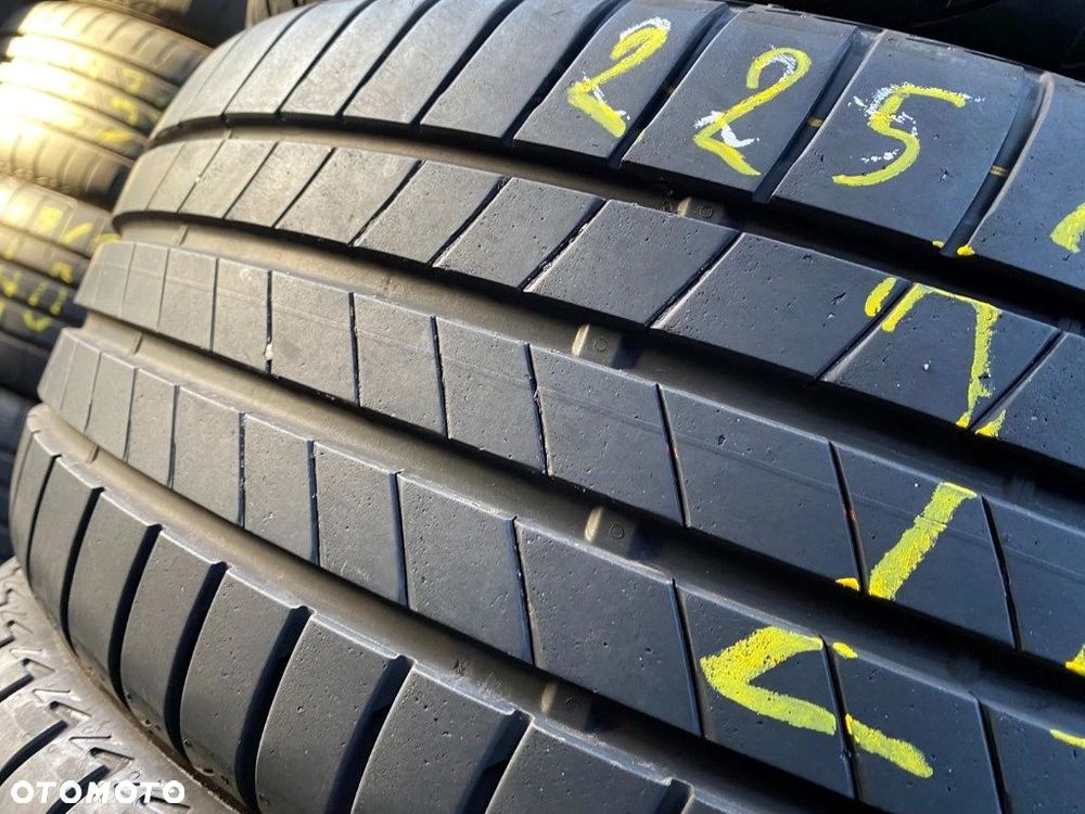 225/45/18 Bridgestone Turan T005_6,2mm_4szt_(242) - 5