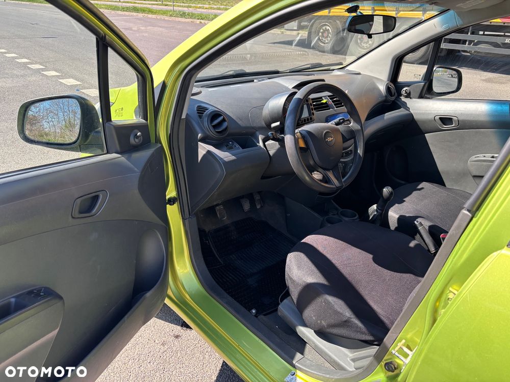 Chevrolet Spark 1.0 Base - 6