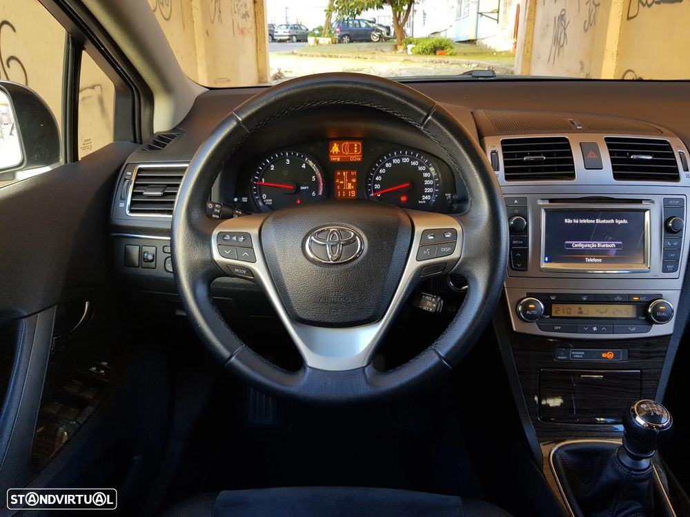Toyota Avensis SW 2.0 D-4D Luxury+Navi - 44