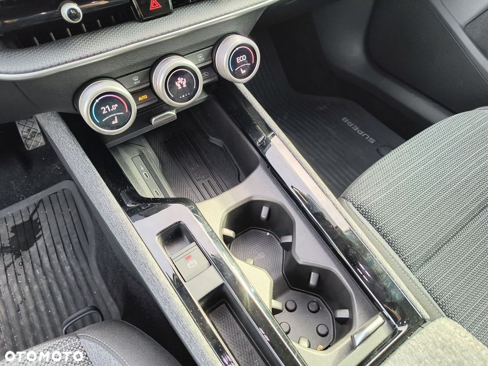 Skoda Superb 1.5 TSI Plug-in Hybrid Edition 130 DSG - 15