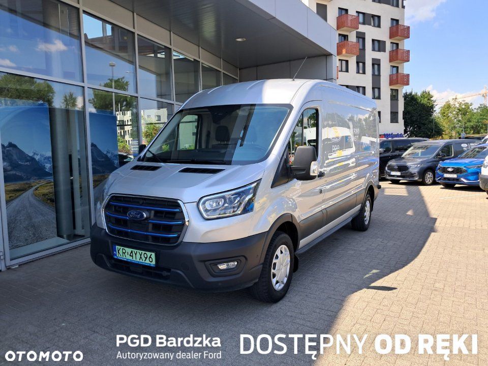 Ford Transit - 1