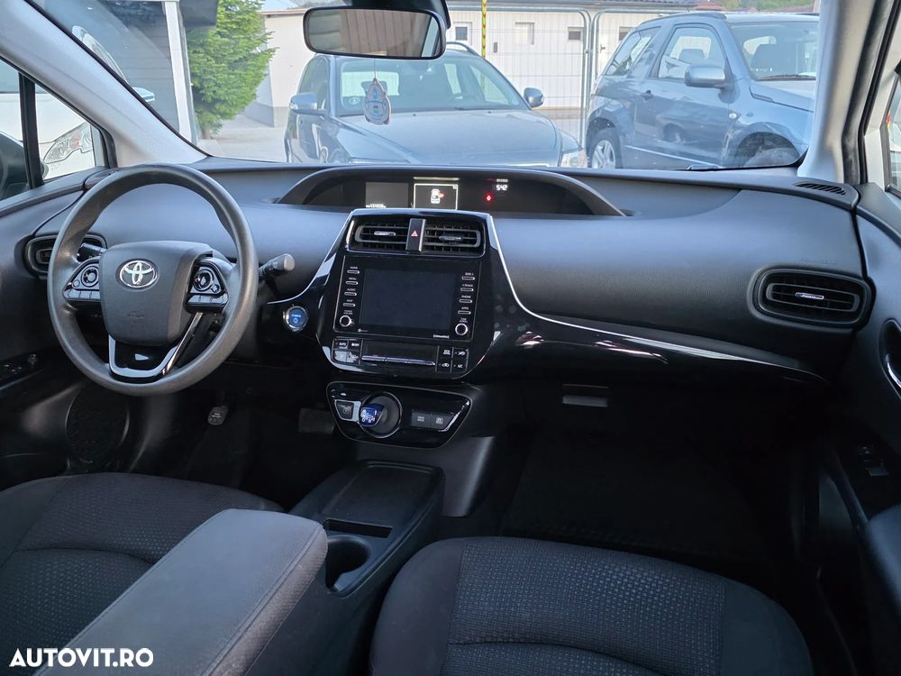 Toyota Prius - 17