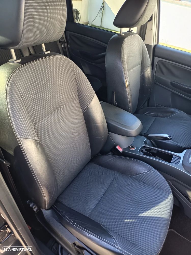 Ford C-Max 1.6 TDCi Titanium - 4