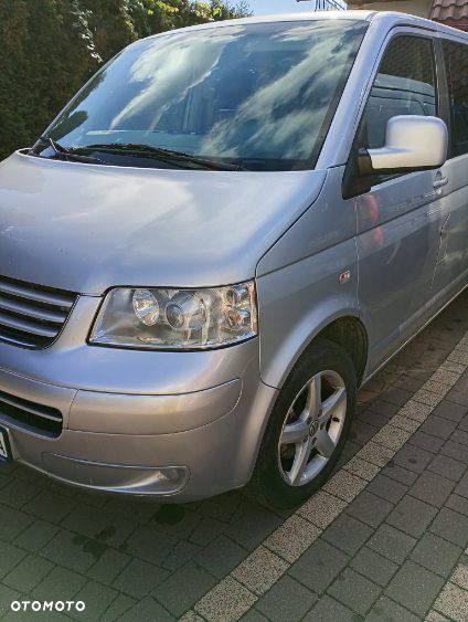 Volkswagen Caravelle - 5