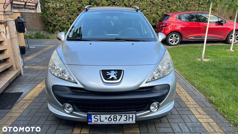 Peugeot 207 1.4 16V Presence - 2