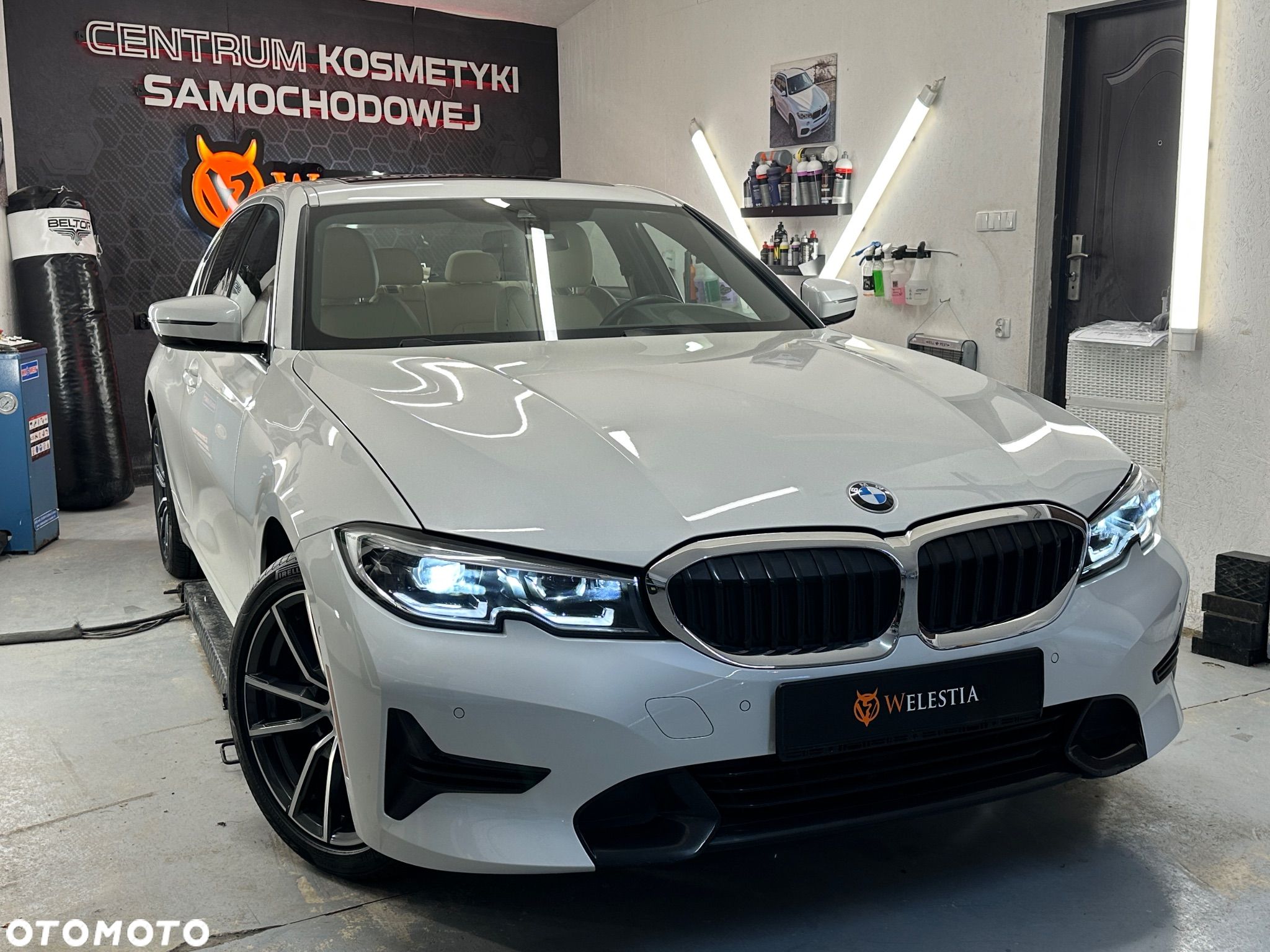 BMW Seria 3 330i Sport Line - 1