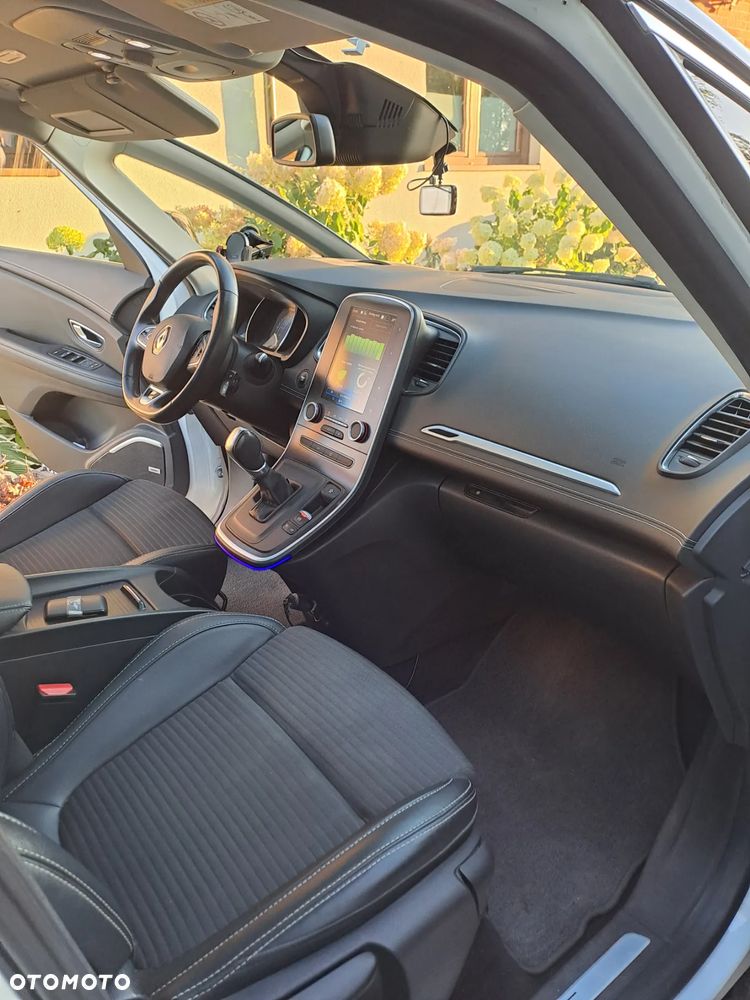 Renault Scenic - 12