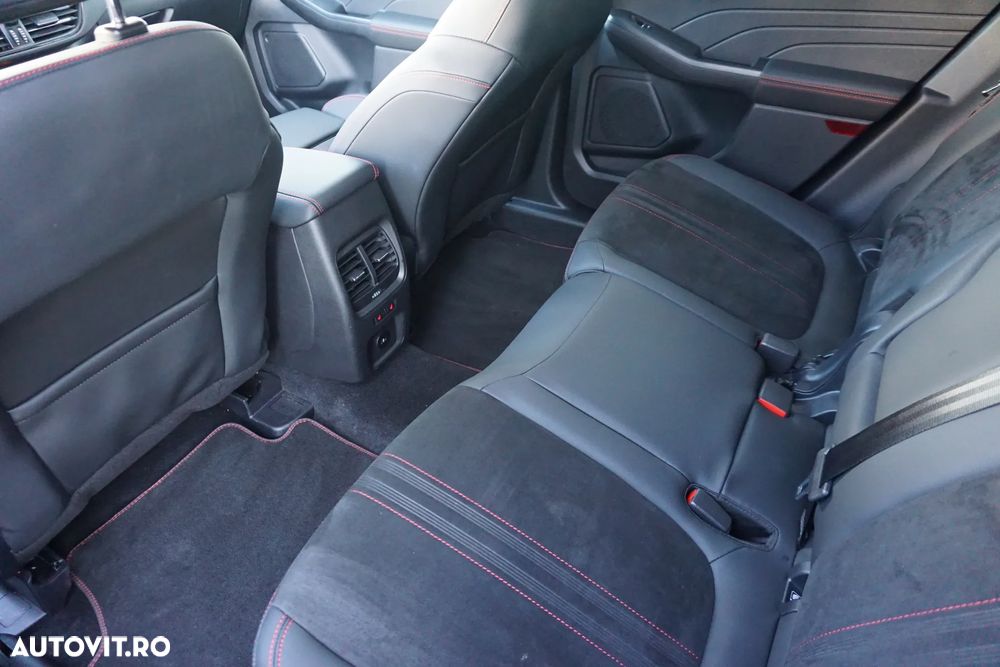 Ford Kuga 2.5 Duratec FWD PHEV ST-Line X - 9