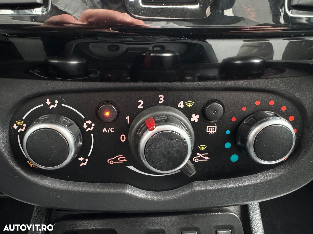 Dacia Duster SCe 115 2WD Prestige - 13