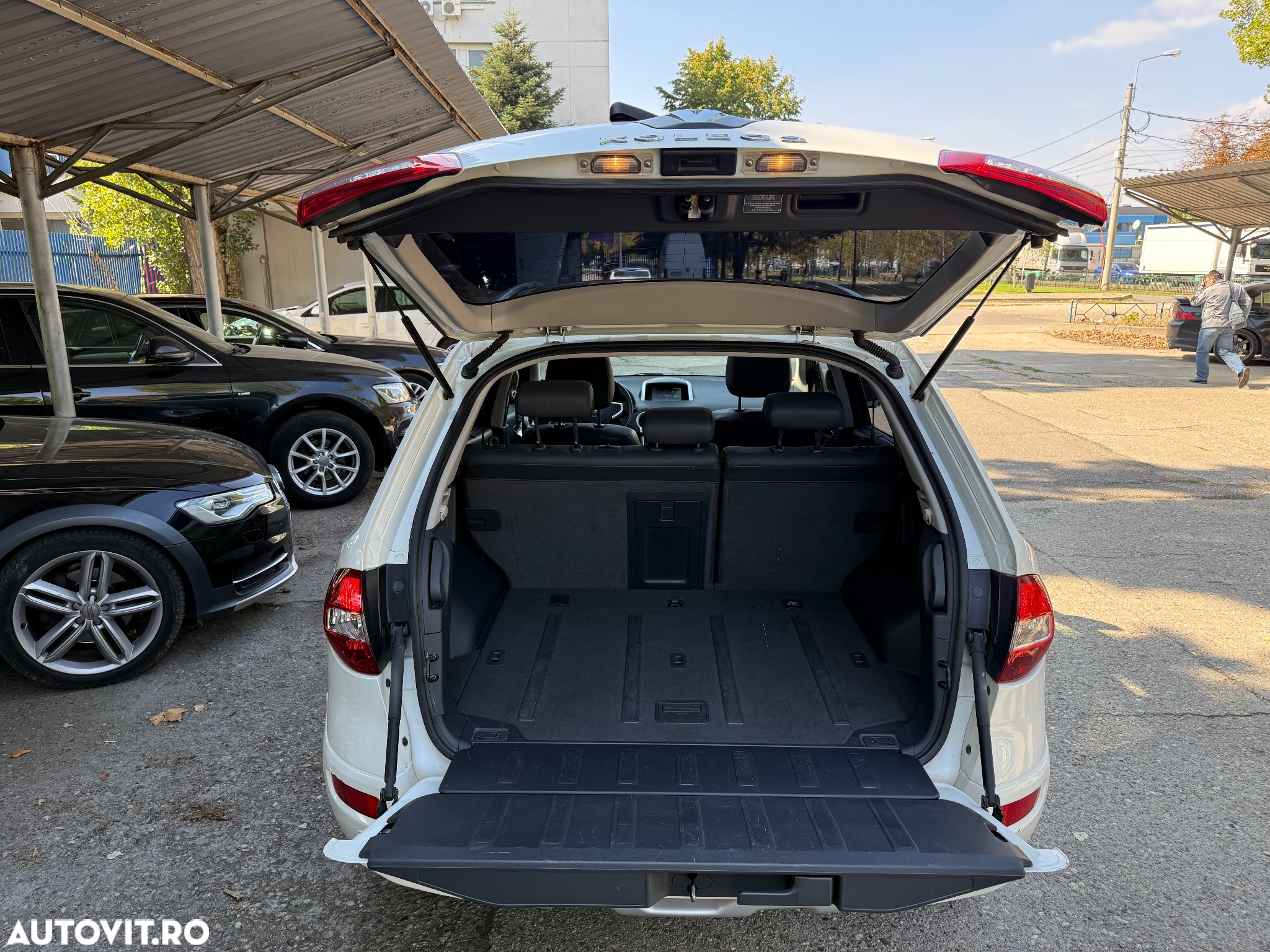 Renault Koleos 2.0 dCI 4X4 Privilege Aut - 23