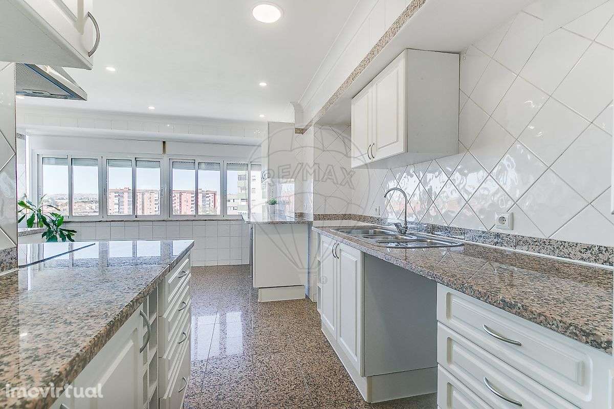 Apartamento T4 para venda - Grande imagem: 2/30