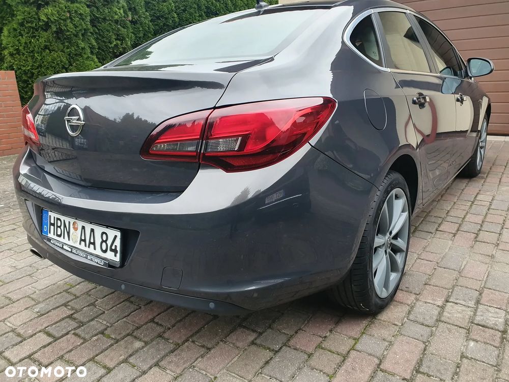 Opel Astra - 9