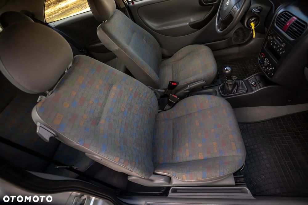 Opel Corsa 1.2 16V - 20