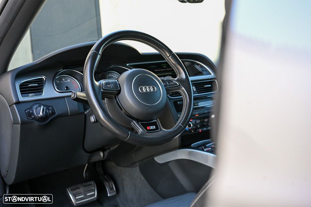 Audi A5 Cabrio - 44