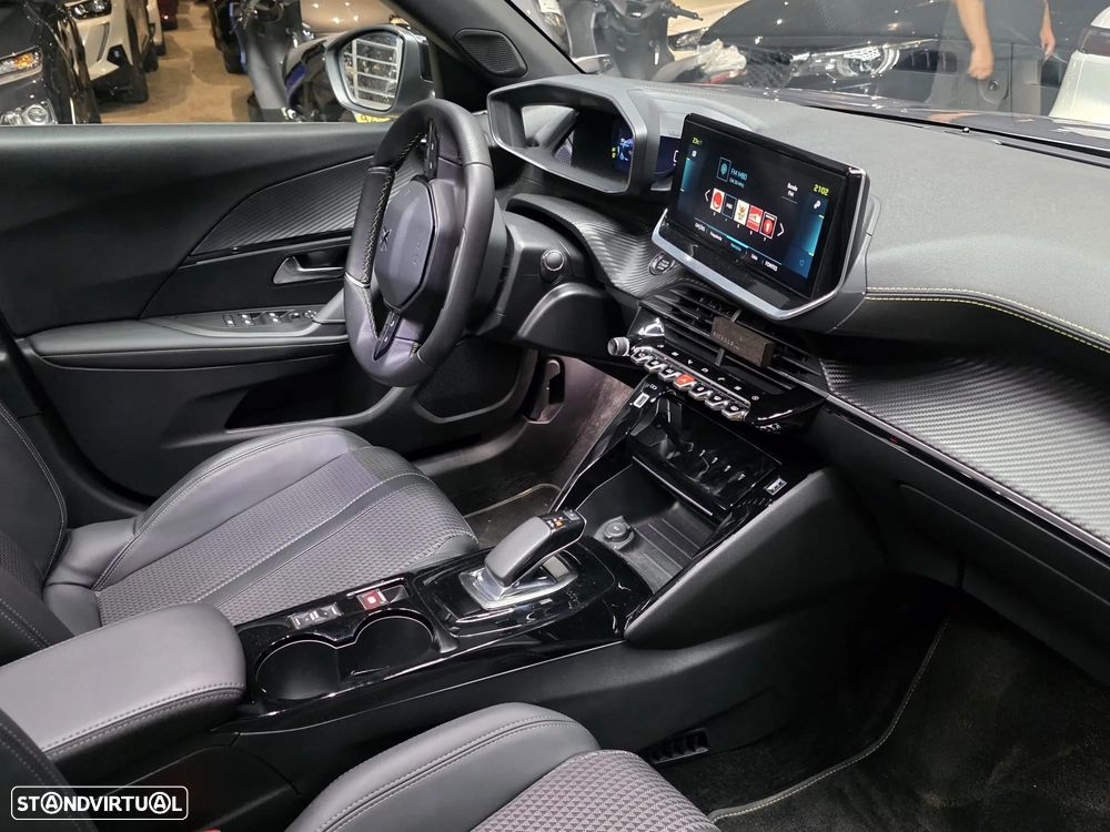 Peugeot e-2008 50 kWh GT Line - 46