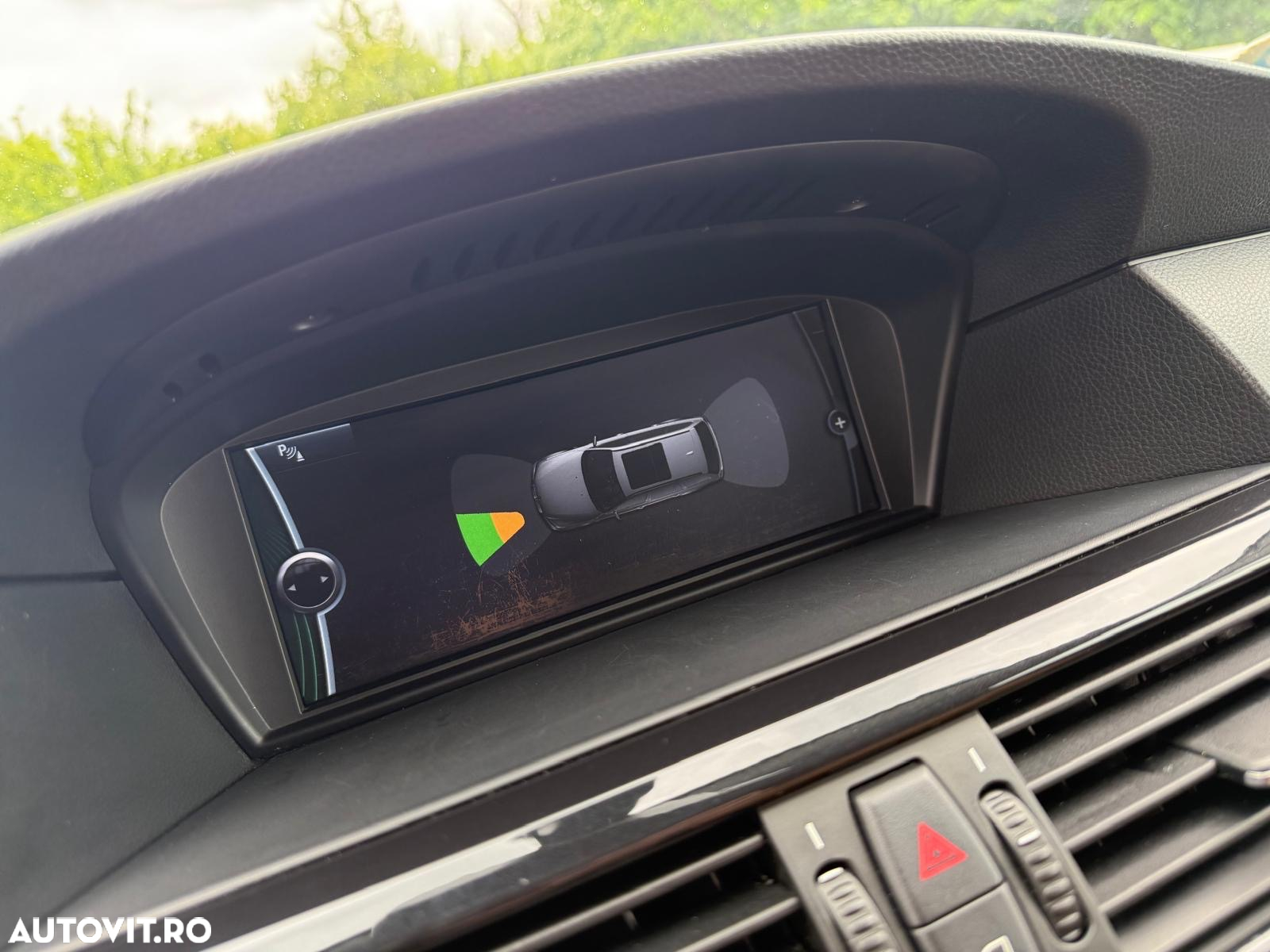 BMW Seria 5 520d Touring Aut. Edition Exclusive - 13