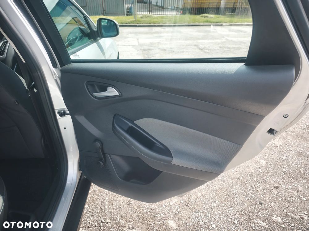 Ford Focus - 17