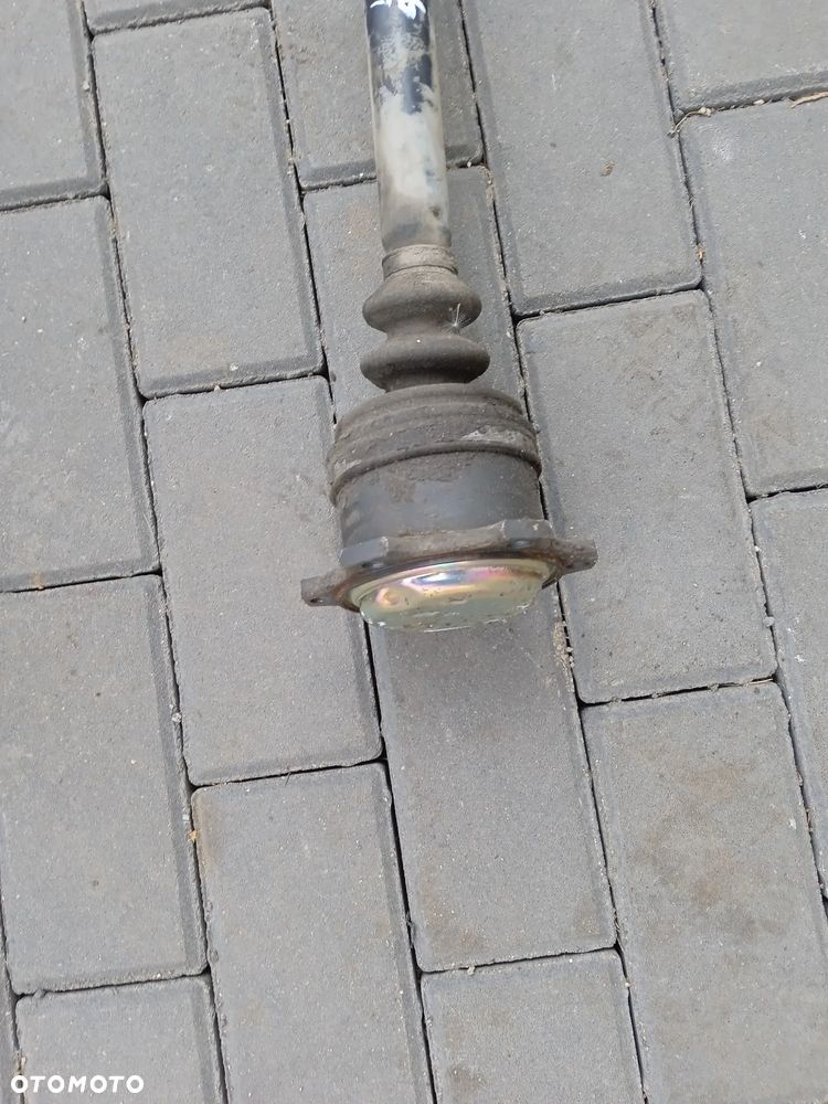 Półoś lewa Audi A4 B6 2.0 8E0407271AJ - 2