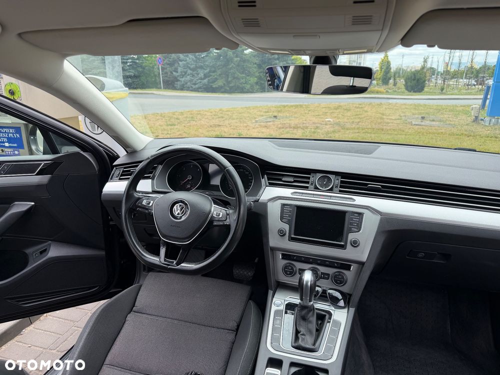 Volkswagen Passat 2.0 TDI (BlueMotion Technology) DSG Comfortline - 18
