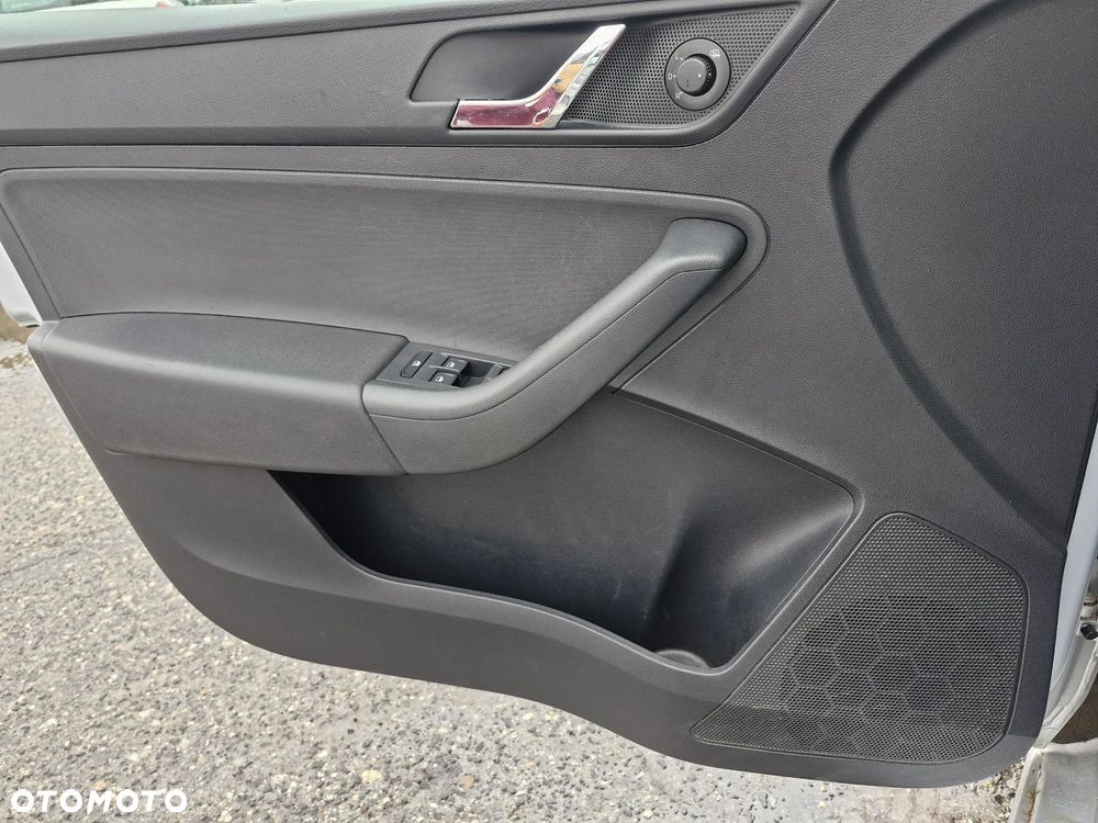 Skoda RAPID 1.6 TDI DPF Active - 9