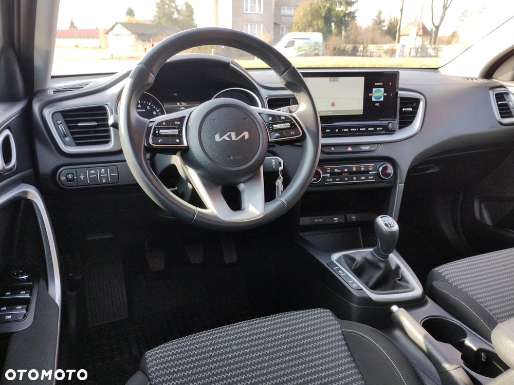 Kia Ceed 1.5 T-GDI M - 30