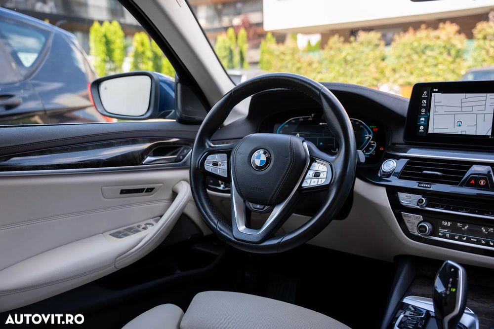 BMW Seria 5 530e xDrive AT PHEV - 30