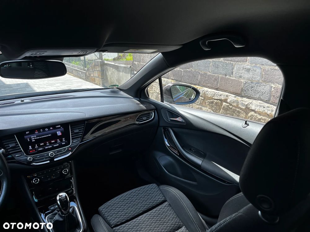 Opel Astra 1.4 T Elite - 8